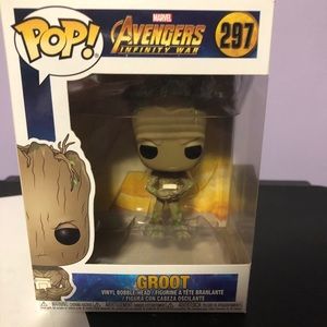 Groot with game funko pop